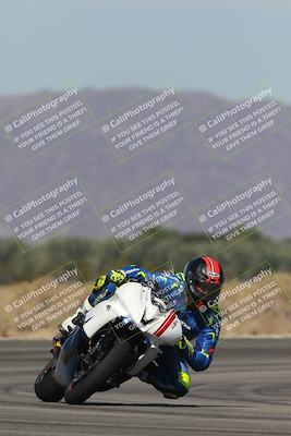 media/Oct-13-2025-Moto Forza (Mon) [[a66d839500]]/2-A Group/Session 3 (Turn 16)/